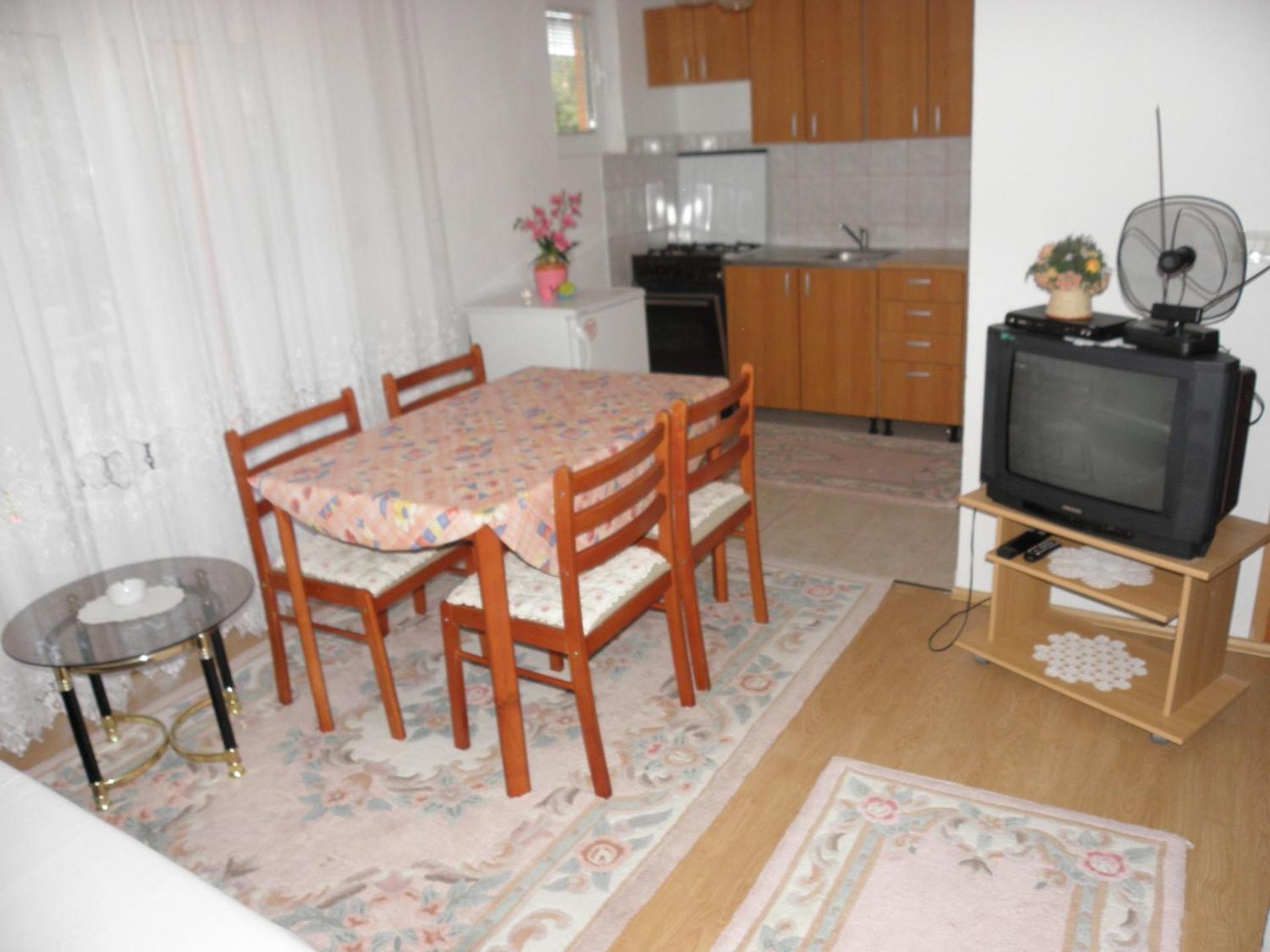 Apartments Zvone - 100 M From Sea ビビニェ エクステリア 写真